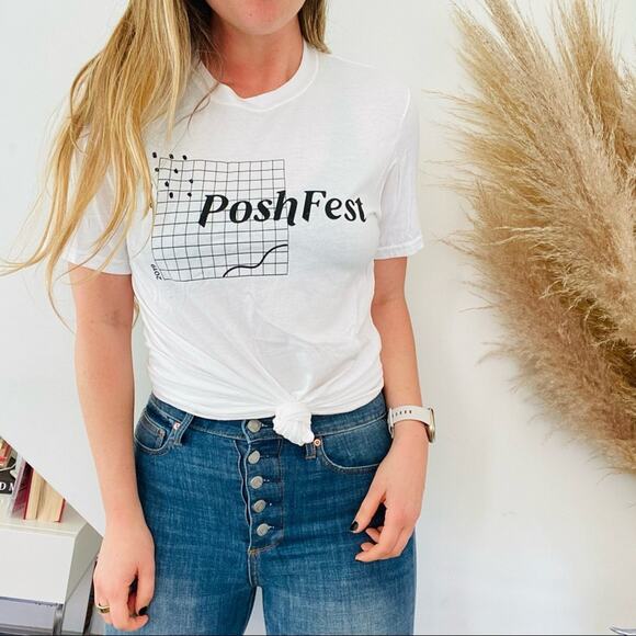 NEW POSHMARK Poshfest 2019 White Black Graphic Basic Classic Tee Shirt Medium - Picture 1 of 6